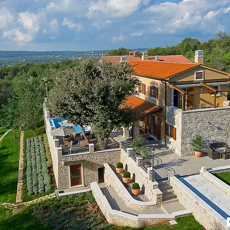 Vila Vlastelini I *
